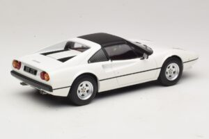 Ferrari 308 GTS Valkoinen MCG 1:18 MCG18664 Metalli — kuva 2 / 6
