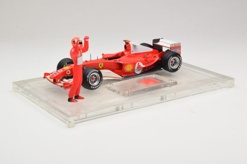 Ferrari F2004 #1 M. Schumacher F1 World Champion 2004 Ajopuvulla Hot Wheels 1:18 B66221 Metalli