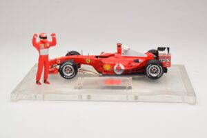 Ferrari F2004 #1 M. Schumacher F1 World Champion 2004 Ajopuvulla Hot Wheels 1:18 B66221 Metalli — kuva 3 / 6