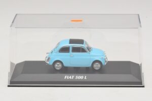 Fiat 500 L Sininen Maxichamps 1:43 940121601 Metalli — kuva 4 / 5