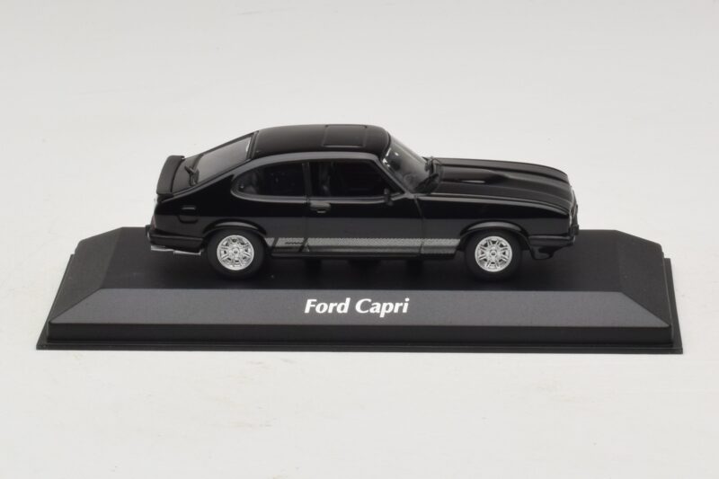 Ford Capri III Musta Maxichamps 1:43 940082220 Metalli