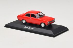 Ford Escort Mk1 Punainen Maxichamps 1:43 940081001 Metalli — kuva 3 / 5