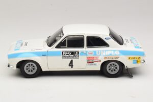 Ford Escort Mk1 RS1600 #4 R. Clark / T. Mason Winners RAC Rally 1972 Minichamps 1:18 100728104 Metalli — kuva 4 / 8