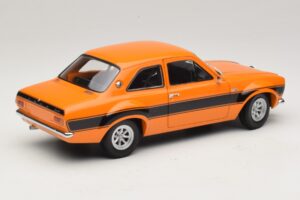 Ford Escort Mk1 RS1600 AVO Oranssi Mustilla Raidoilla Minichamps 1:18 100688104 Metalli — kuva 3 / 8