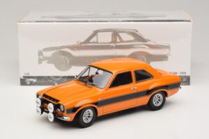 Ford Escort Mk1 RS1600 AVO Oranssi Mustilla Raidoilla Minichamps 1:18 100688104 Metalli — kuva 8 / 8