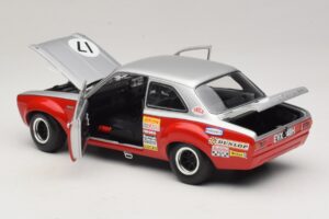 Ford Escort Mk1 TC #17 Stewart / C. Craft RAC Tourist Trophy Silverstone 1970 Minichamps 1:18 100708117 Metalli — kuva 5 / 8