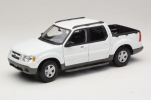 Ford Explorer Sport Trac Valkoinen Maisto 1:18 36891 Metalli