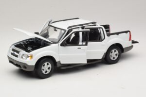 Ford Explorer Sport Trac Valkoinen Maisto 1:18 36891 Metalli — kuva 2 / 8
