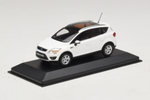 Ford Kuga Mk1 Valkoinen Jälleenmyyjäversio Minichamps 1:43 KUGA002 Metalli — kuva 2 / 5