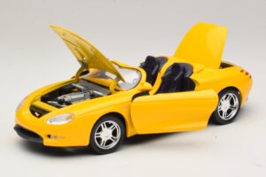 Ford Mustang Mach III Avoauto Keltainen Maisto 1:18 32815 Metalli — kuva 2 / 8