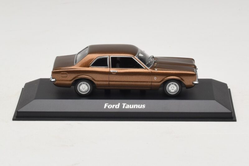 Ford Taunus TC Ruskea Metallic Maxichamps 1:43 940081300 Metalli