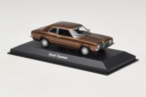 Ford Taunus TC Ruskea Metallic Maxichamps 1:43 940081300 Metalli — kuva 3 / 5