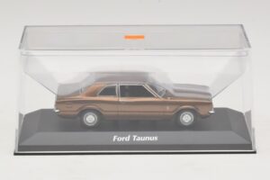 Ford Taunus TC Ruskea Metallic Maxichamps 1:43 940081300 Metalli — kuva 4 / 5