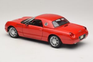 Ford Thunderbird Punainen Maisto 1:18 31620 Metalli — kuva 7 / 8