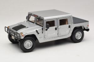 Hummer H1 Hardtop Hopea Maisto 1:18 36857 Metalli