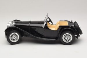 Jaguar SS100 Roadster Musta Bburago 1:18 3006-M3 Metalli — kuva 3 / 6
