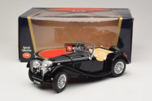 Jaguar SS100 Roadster Musta Bburago 1:18 3006-M3 Metalli — kuva 6 / 6
