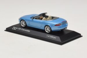 Jaguar XK X150 Avoauto Vaaleansininen Metallic Minichamps 1:43 400130530 Metalli — kuva 3 / 5