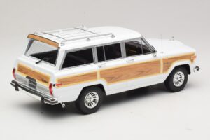 Jeep Grand Wagoneer Valkoinen KK-Scale 1:18 KKDC181111 Metalli — kuva 2 / 6
