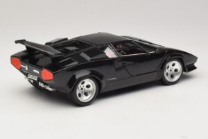 Lamborghini Countach 5000 Quattrovalvole Musta Bburago 1:18 3337 Metalli — kuva 3 / 8