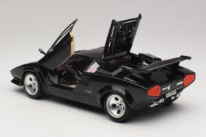Lamborghini Countach 5000 Quattrovalvole Musta Bburago 1:18 3337 Metalli — kuva 5 / 8