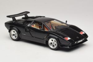 Lamborghini Countach 5000 Quattrovalvole Musta Bburago 1:18 3337 Metalli — kuva 6 / 8