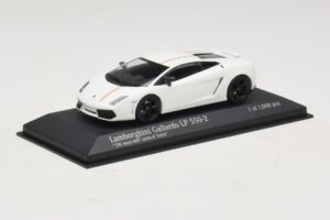 Lamborghini Gallardo LP550-2 Tricolore Valkoinen Minichamps 1:43 400103801 Metalli — kuva 2 / 5