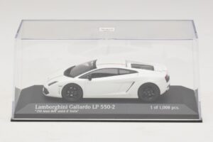 Lamborghini Gallardo LP550-2 Tricolore Valkoinen Minichamps 1:43 400103801 Metalli — kuva 4 / 5