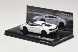 Lamborghini Gallardo LP560-4 Academy Valkoinen Minichamps 1:43 436103801 Metalli — kuva 3 / 5