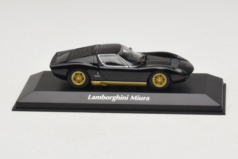Lamborghini Miura P400 Musta Maxichamps 1:43 940103000 Metalli