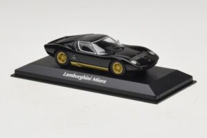 Lamborghini Miura P400 Musta Maxichamps 1:43 940103000 Metalli — kuva 3 / 5