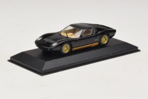 Lamborghini Miura P400 Musta Minichamps 1:43 430103004 Metalli — kuva 2 / 5