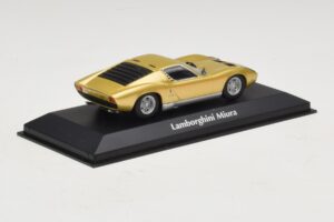 Lamborghini Miura P400 Kulta Maxichamps 1:43 940103002 Metalli — kuva 2 / 5
