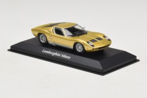 Lamborghini Miura P400 Kulta Maxichamps 1:43 940103002 Metalli — kuva 3 / 5