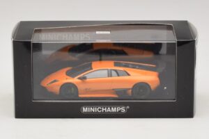 Lamborghini Murcielago LP670-4 SV Oranssi Metallic Minichamps 1:43 400103942 Metalli — kuva 5 / 5
