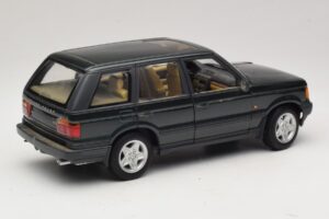 Land Rover Range Rover P38A 4.6 HSE Vihreä Metallic AUTOart 1:18 70010 Metalli — kuva 3 / 8