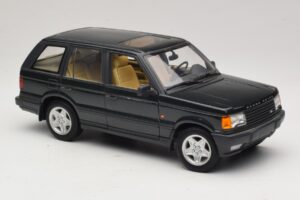 Land Rover Range Rover P38A 4.6 HSE Vihreä Metallic AUTOart 1:18 70010 Metalli — kuva 6 / 8