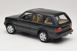 Land Rover Range Rover P38A 4.6 HSE Vihreä Metallic AUTOart 1:18 70010 Metalli — kuva 7 / 8