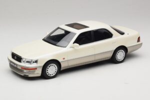 Lexus LS 400 XF10 Diamond White Pearl Otto 1:18 OT1277 Hartsi