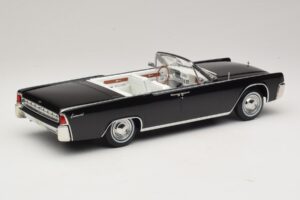 Lincoln Continental Convertible Musta Bad Boys KK-Scale 1:18 KKDC181521 Metalli — kuva 3 / 7