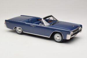 Lincoln Continental Convertible Sininen Metallic The Lincoln Lawyer KK-Scale 1:18 KKDC181522 Metalli — kuva 5 / 7