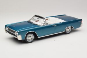 Lincoln Continental Convertible Turkoosi Metallic KK-Scale 1:18 KKDC181524 Metalli