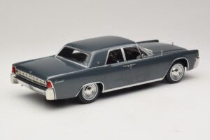Lincoln Continental Harmaa Metallic Marnie KK-Scale 1:18 KKDC181482 Metalli — kuva 2 / 6