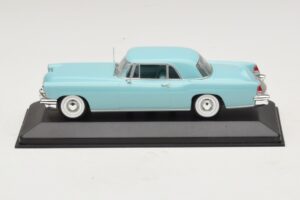 Lincoln Continental Mark II Turkoosi Minichamps 1:43 400082305 Metalli