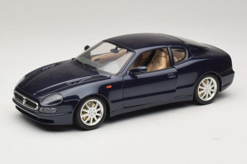 Maserati 3200 GT Sininen Bburago 1:18 3371-P1 Metalli