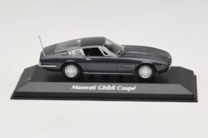 Maserati Ghibli Ruskea Metallic Maxichamps 1:43 940123320 Metalli