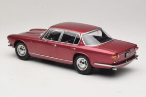 Maserati Quattroporte I Punainen Metallic KK-Scale 1:18 KKDC181512 Metalli — kuva 5 / 6