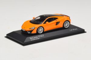 McLaren 570GT Oranssi Minichamps 1:43 537154521 Metalli — kuva 2 / 5