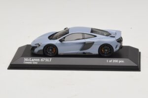 McLaren 675LT Ceramic Grey Minichamps 1:43 537154420 Metalli
