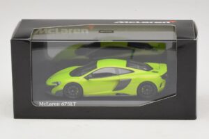 McLaren 675LT Napier Green Minichamps 1:43 537154422 Metalli — kuva 5 / 5